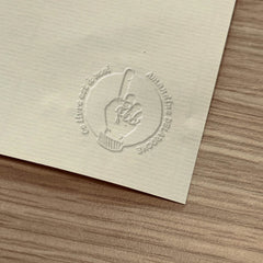 Ex-libris main levée